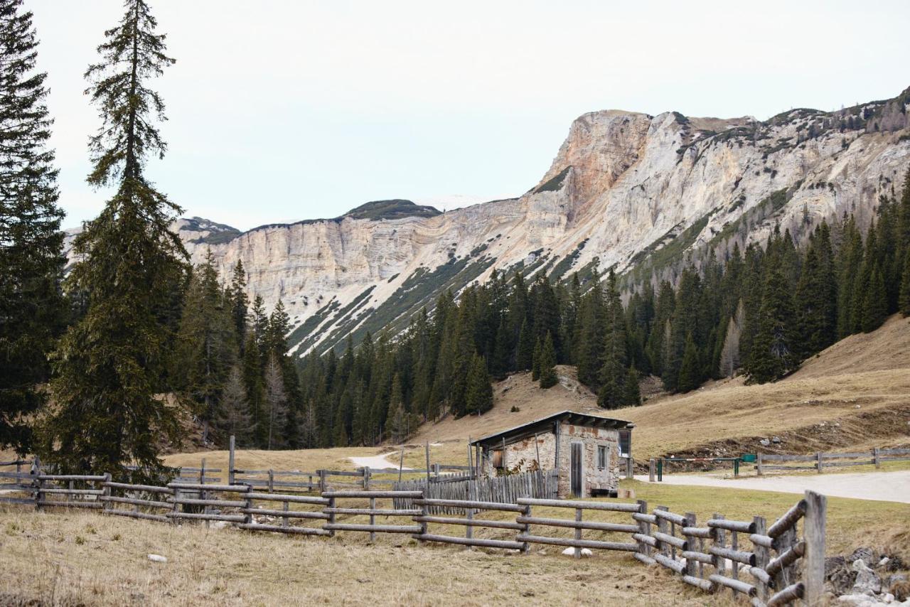 Rifugio Malga Ra Stua Βίλα Κορτίνα Ντ' Αμπέτσο Εξωτερικό φωτογραφία